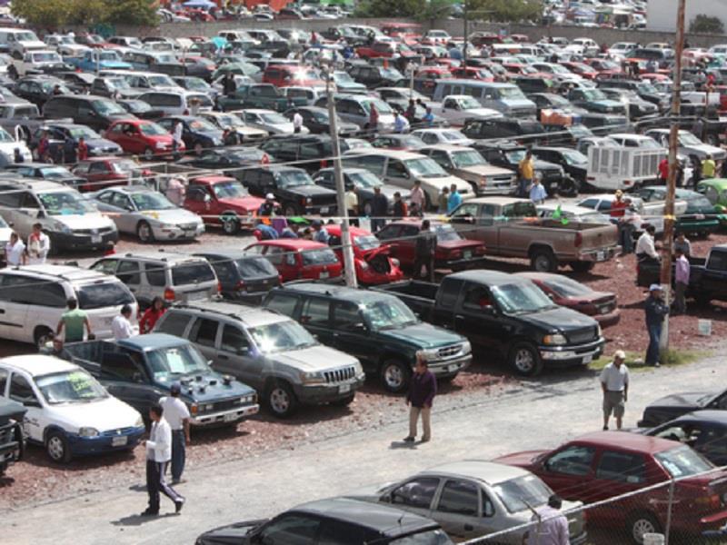 Extienden decreto para frenar la importación de autos Extienden decreto para frenar la importación de autos