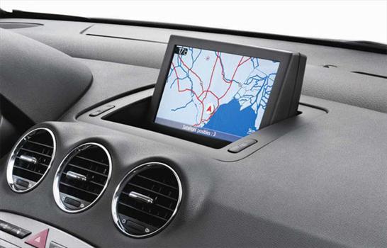 Peugeot 408 con nueva cartografía.