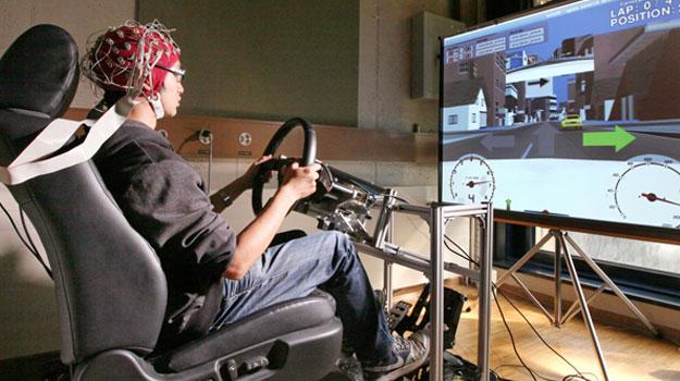 Nissan trabaja en tecnología para leer la mente y evitar errores al conducir