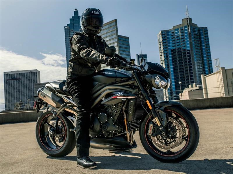 Triumph lanza la nueva generación de la Speed Triple