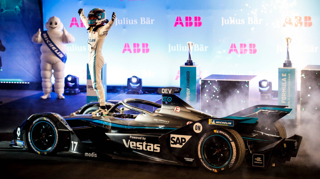 Mercedes-EQC gana la primera carrera de la Fórmula E 2021