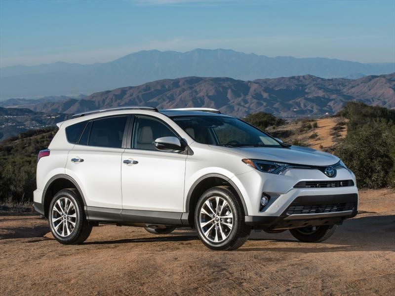 Toyota le da un fuerte golpe a Honda