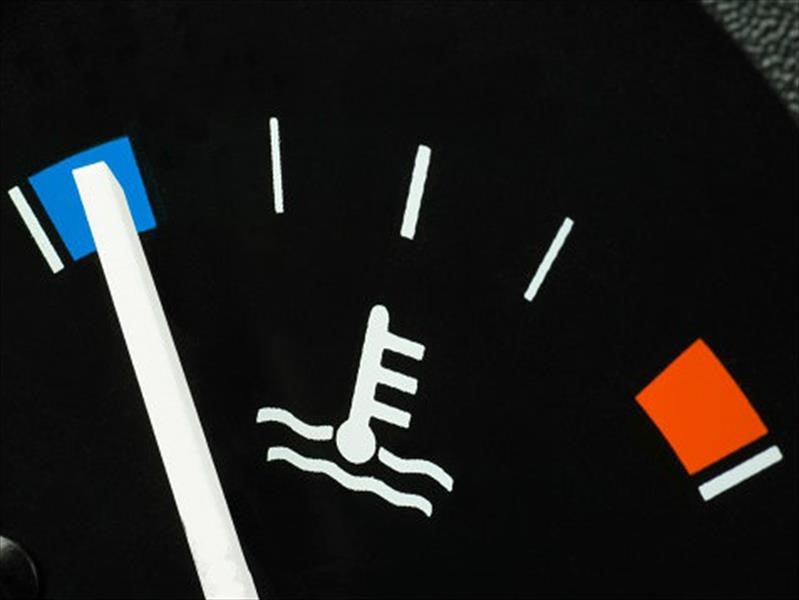 ¿Hay que calentar el motor del carro?