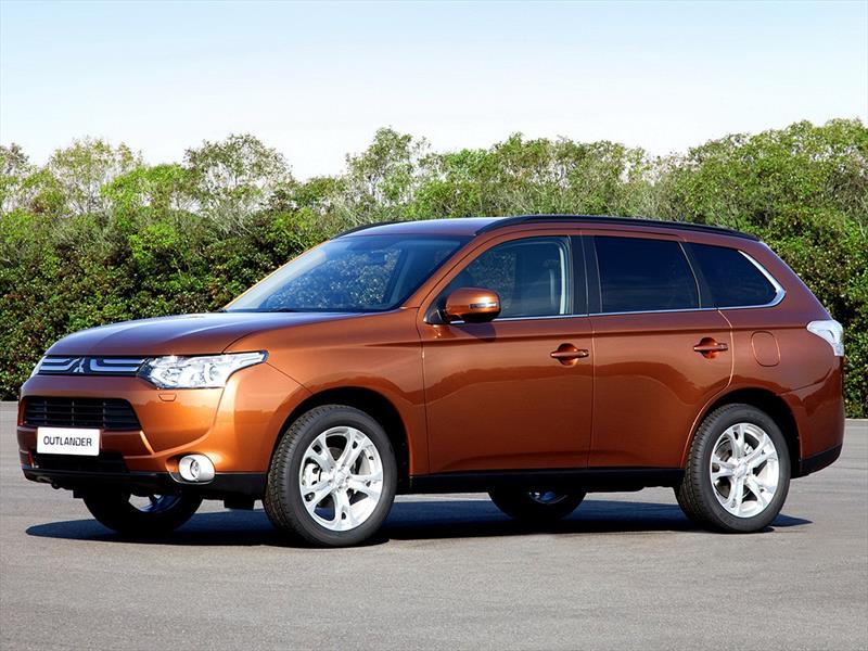 Mitsubishi Outlander XLS 2014 a prueba