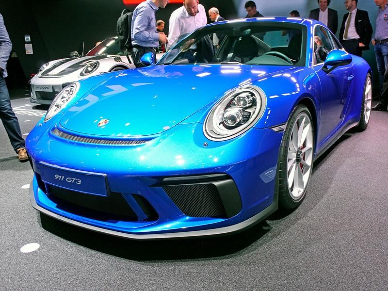 Porsche 911 GT3 Touring Package, lobo con piel de cordero