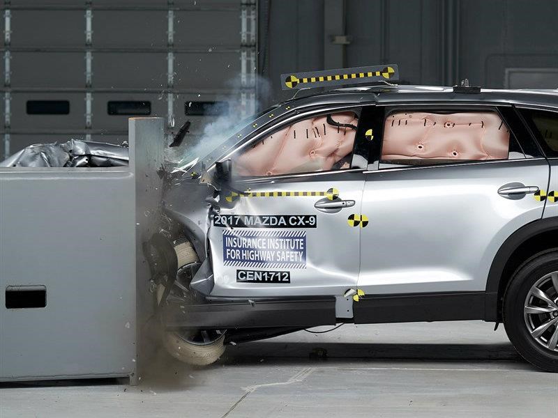 Mazda CX-9 2017 obtiene el Top Safety Pick + del IIHS