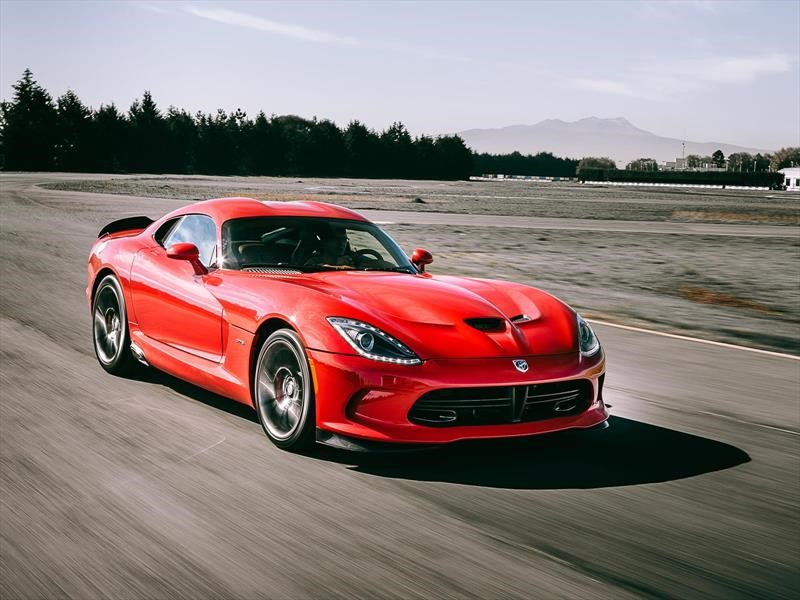 dodge viper 2021 regresaría con un motor v8