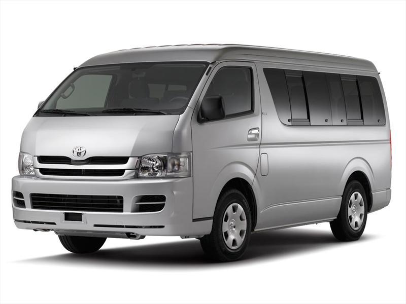 Тойота hiace 2013