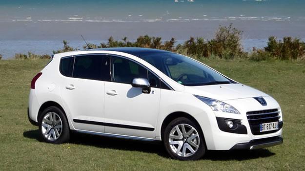 Peugeot 3008 HYbrid4 2012 primer contacto en Francia