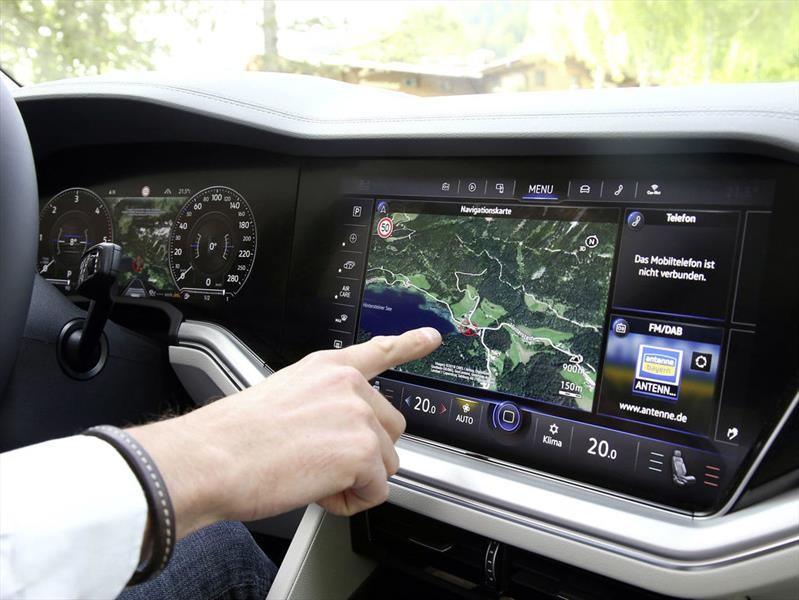 Volkswagen Innovision Cockpit, un festín digital para la vista