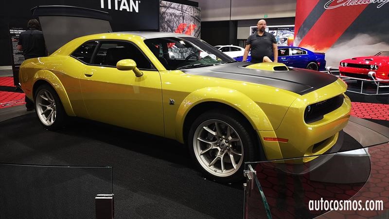 Dodge Challenger 50th Anniversary Celebrando 5 Decadas De Quemar Llantas