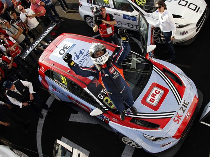 Hyundai celebra que su doble campeonato en el WTCR 2018