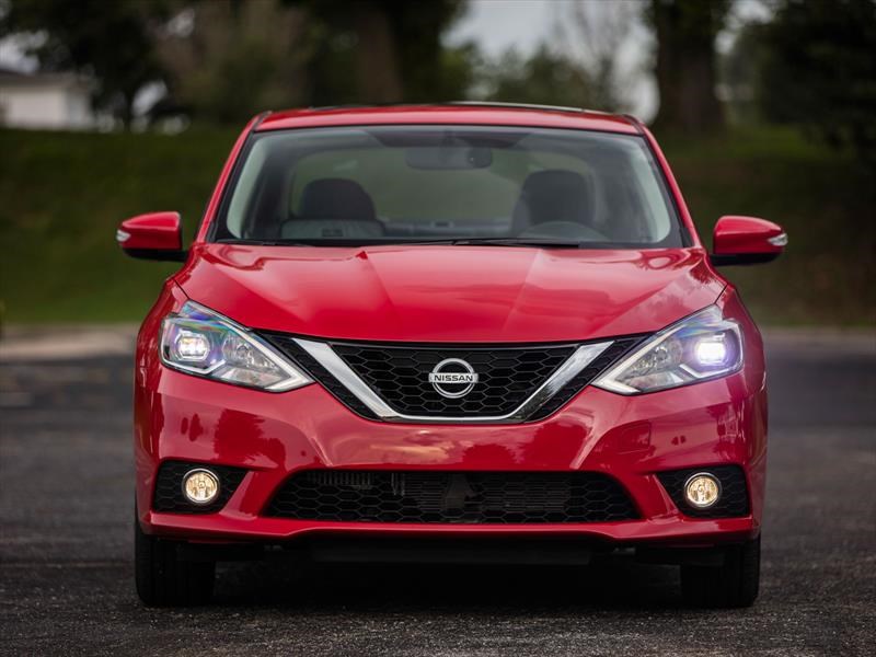 Nissan Sentra SR Turbo 2017 llega a México desde $344,700 pesos
