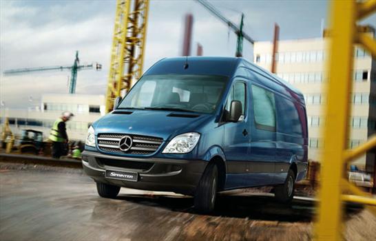 Mercedes Benz cumple 60 años en Argentina y anuncia la nueva Sprinter.