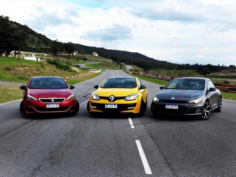 Video y prueba: 3 hatchbacks muy picantes en pista