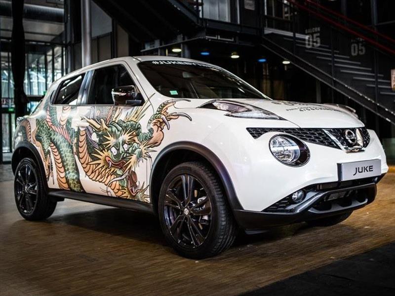 Nissan JUKE se tatúa en París