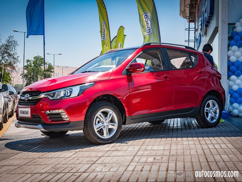 FAW D60 debuta en Chile, un pequeño crossover urbano