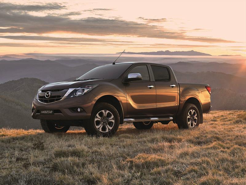 Renovada Mazda BT50 Professional llega a Colombia