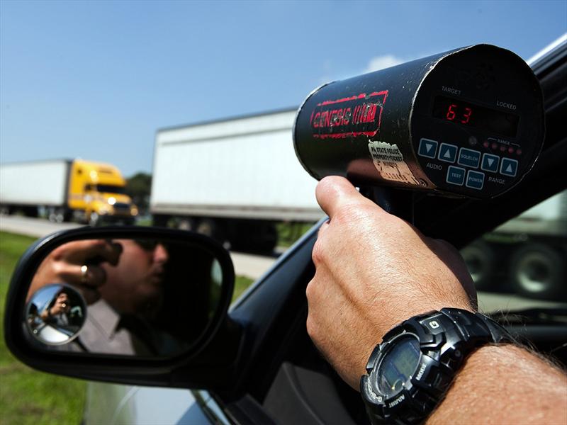 ¿Cómo funciona el radar que usa la policía?