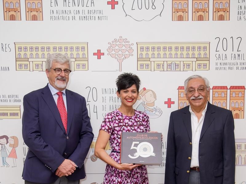 Autoclásica hizo una importante donación a la Casa Ronald McDonald