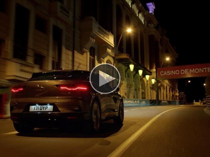 Jaguar i-Pace realiza un silencioso recorrido por las calles de Mónaco
