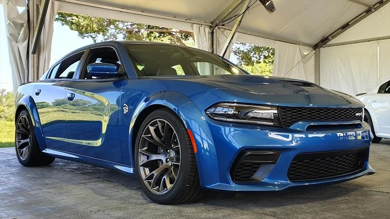 Dodge Charger SRT Hellcat Scat Pack