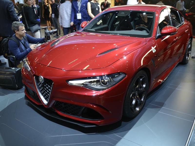 Alfa Romeo Giulia Quadrifoglio Verde, un sedán de alto desempeño