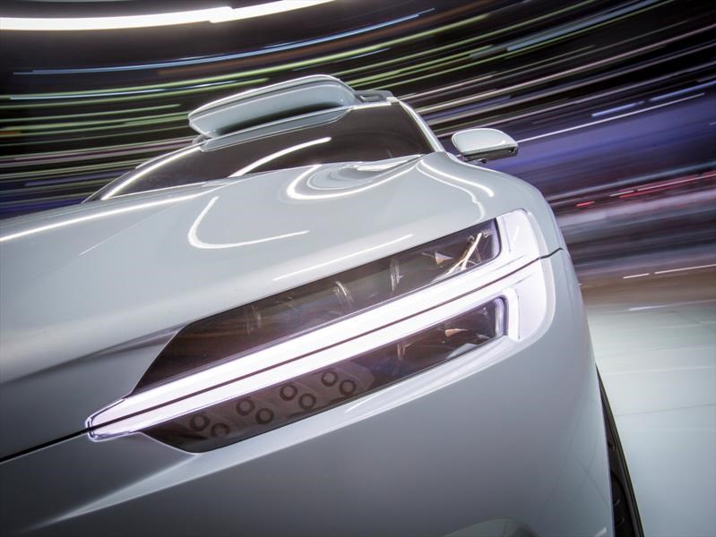Los SUVs medianos con la mejor y peor iluminación