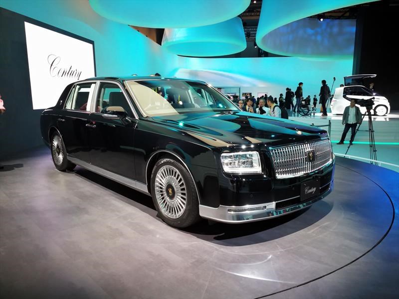 Toyota Century 2018 se presenta