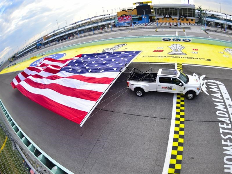 Ford F-450 Super Duty 2017 establece nuevo Récord Guinness