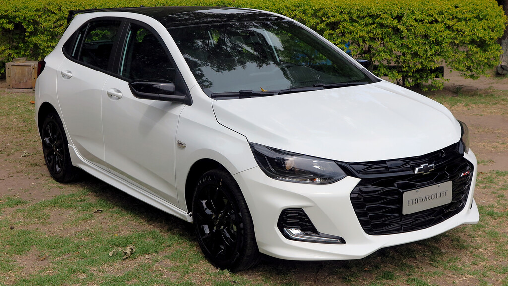 Chevrolet onix rs