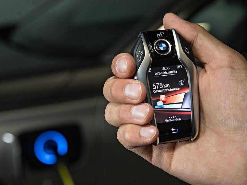 Estudio de ADAC acusa vulnerabilidad de autos con llave remota