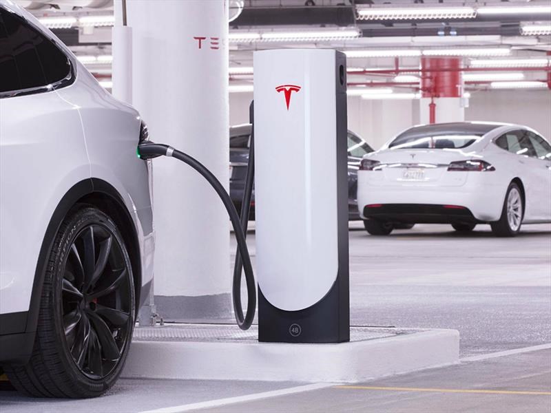 En 2040 existirán más de 30 millones de autos con el emblema de Tesla