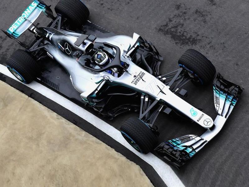 Mercedes-AMG W09 debuta