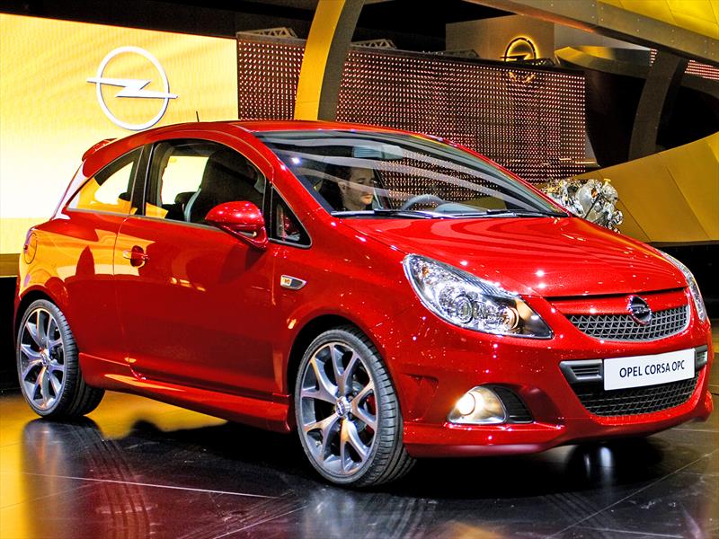 Opel celebra los 15 años de su división OPC
