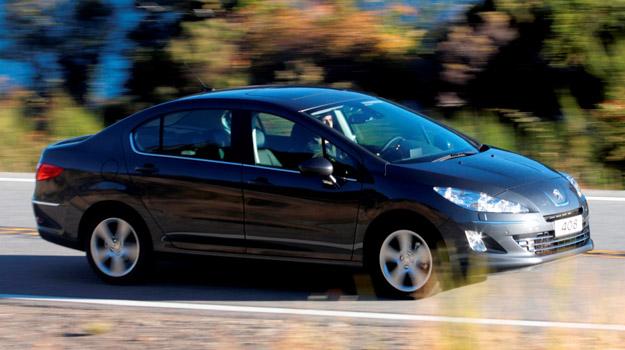 Peugeot 408 Sport: potencia y elegancia top.
