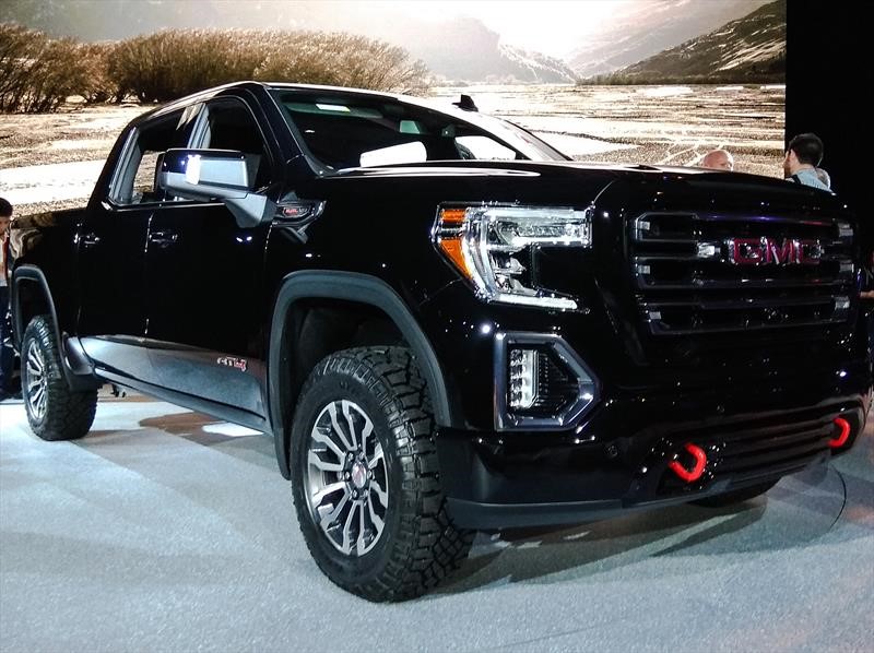 GMC Sierra AT4, lujo en todos lados